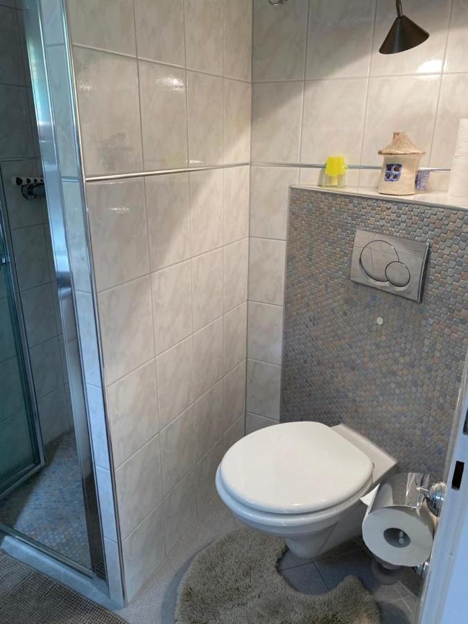 Haus Adler - Komplettes Ferienhaus Am Badesee Erzgrube エクステリア 写真